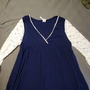 Lace sleeve dress